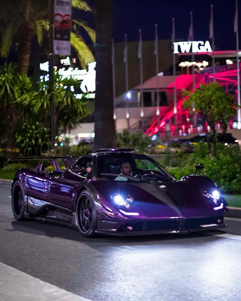 Lewis Hamilton az övében Zonda 760lh