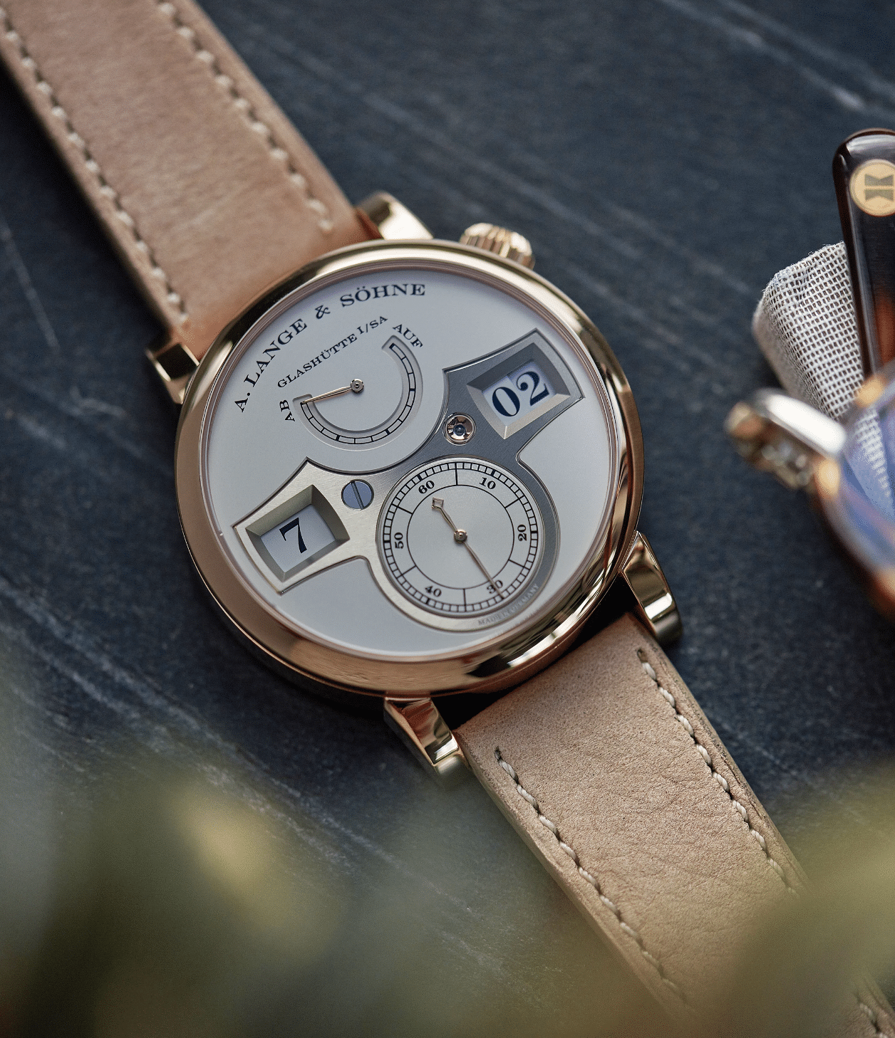 A Lange Sohne Zeitwerk Challenging The Display Of Traditional Watch Design The Collectors Circle